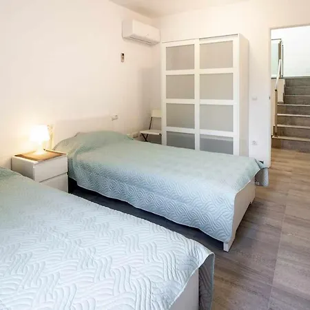 Duplex Nuevo En El Centro De Para 4 Personas * 바니올레스